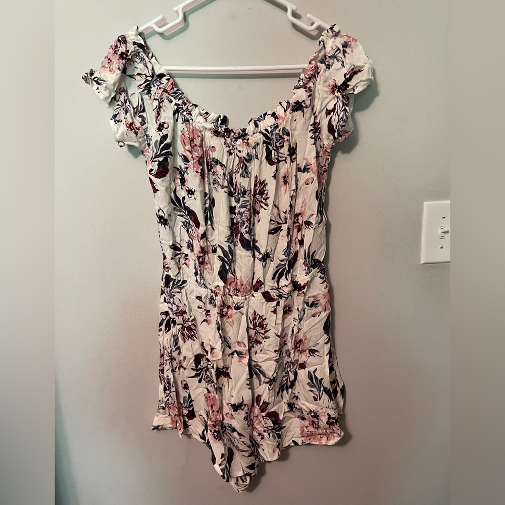 Ditsy Floral Romper - Picture 2 of 2